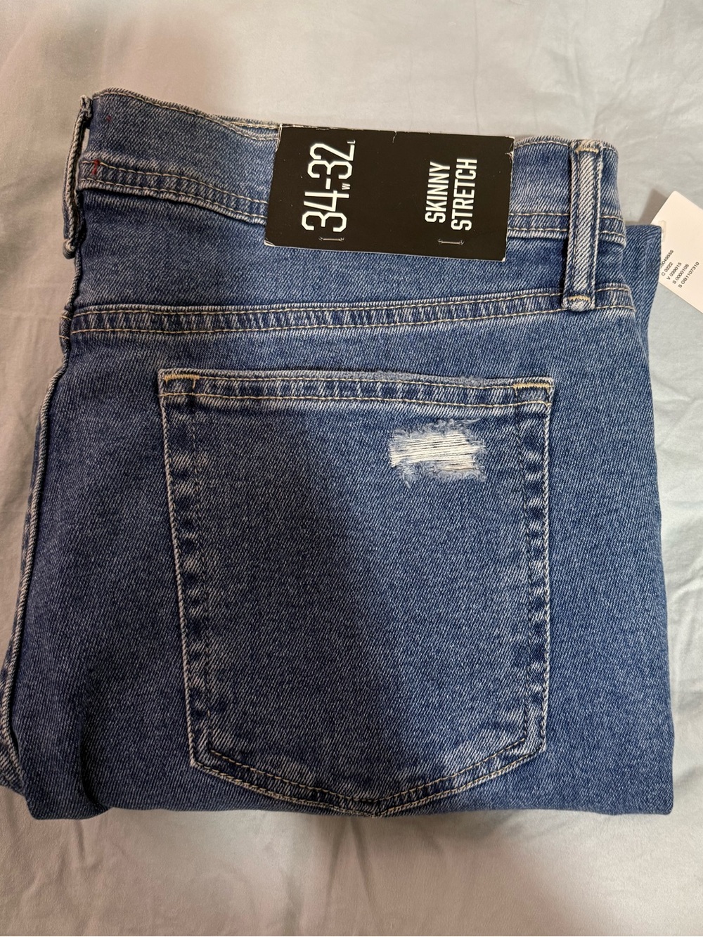 👖 NWT BDG Urban Outfitters – Style 906 High-Rise Distressed Jeans